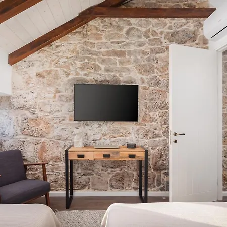 Casa Di Pietra Villa *