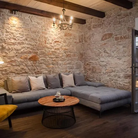 Casa Di Pietra