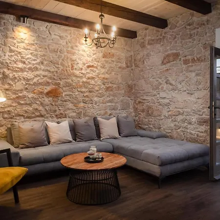 Casa Di Pietra