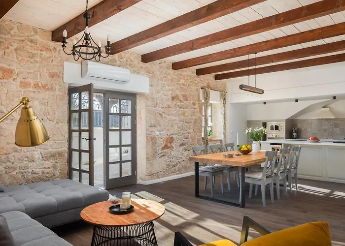 Casa Di Pietra Villa *